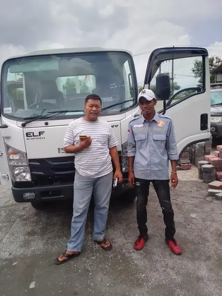 Sales isuzu Jakarta